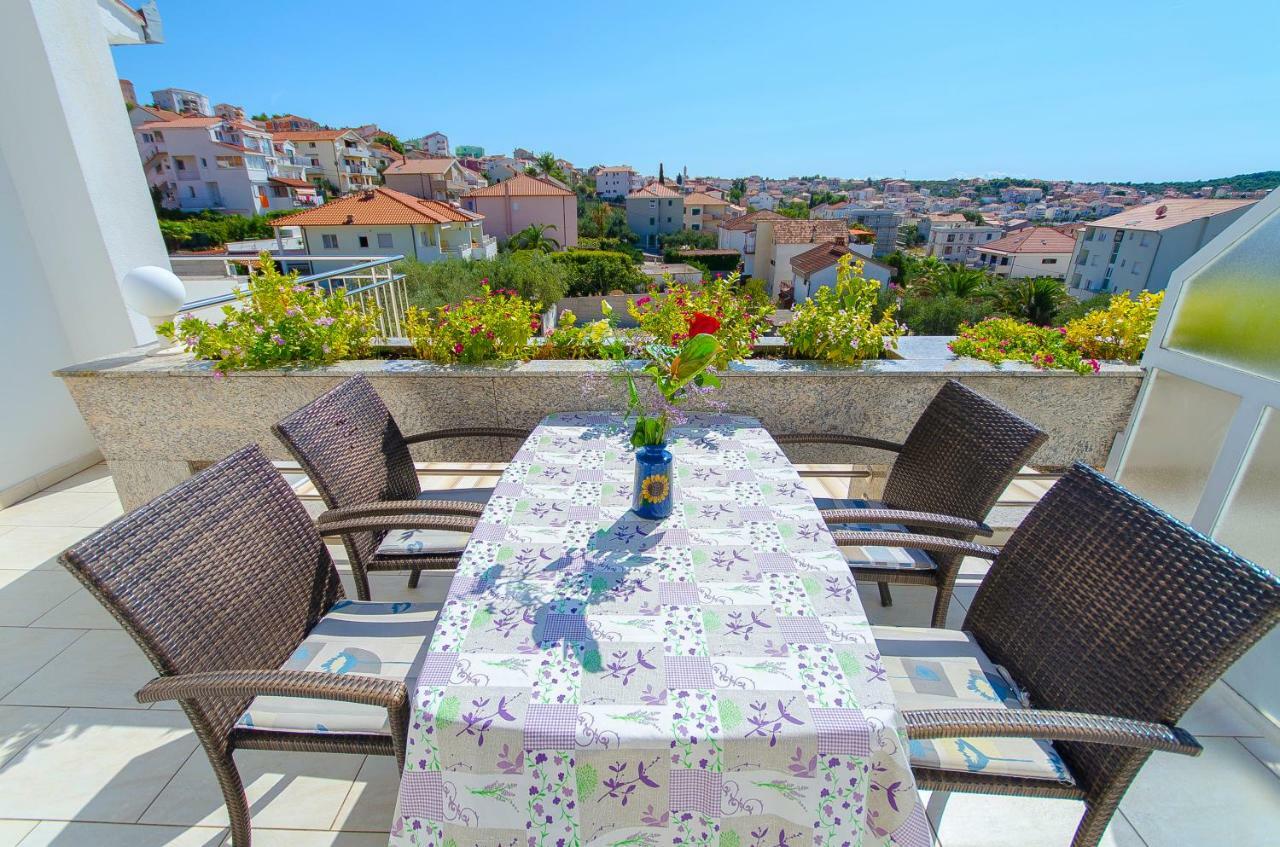 Apartments Maslina Trogir Exteriör bild